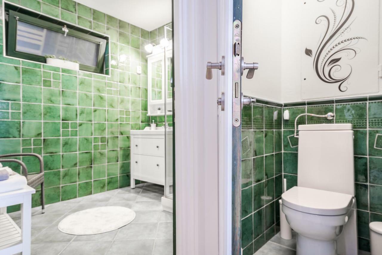 Bpr Golden Corner Suite With Balcony & A/C Budapeste Exterior foto